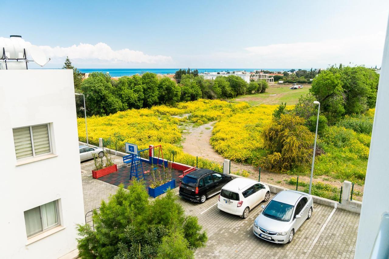 Luxury Two-Bedroom Apartment In Amazing Place Lukomorye C4 Karavas  Екстериор снимка